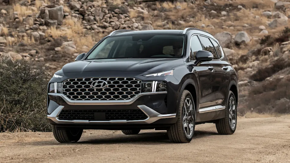 Home 4 2023 Hyundai SantaFe review inline 1