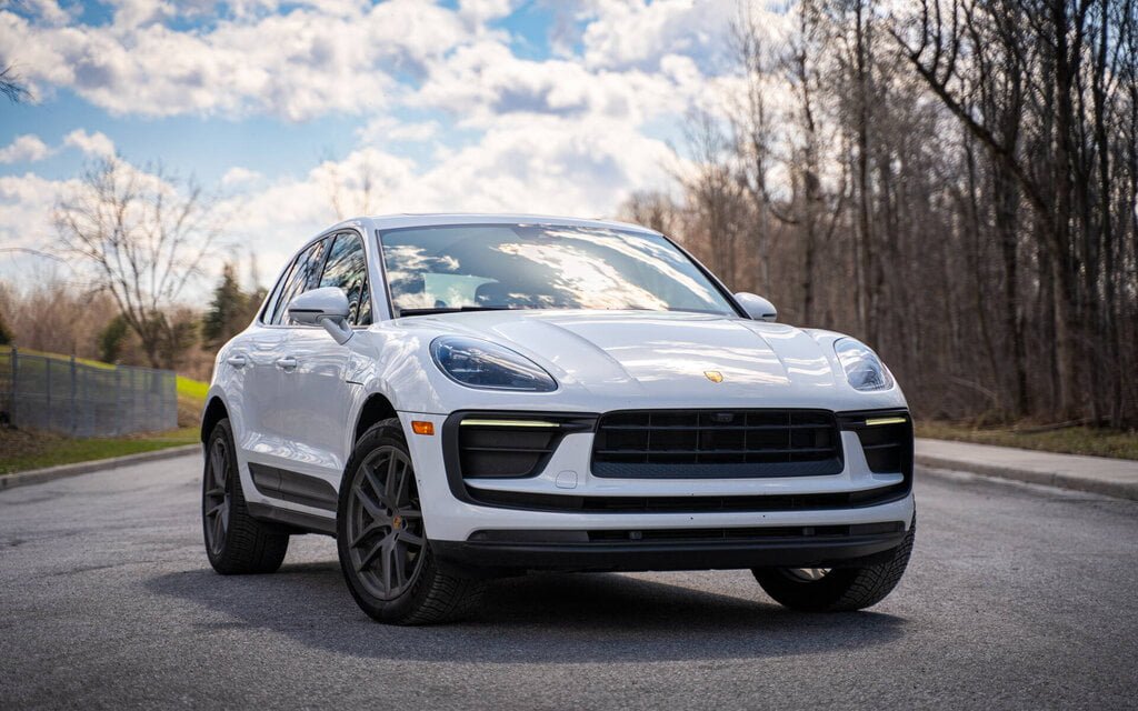 Home 12 403026 2023 porsche macan